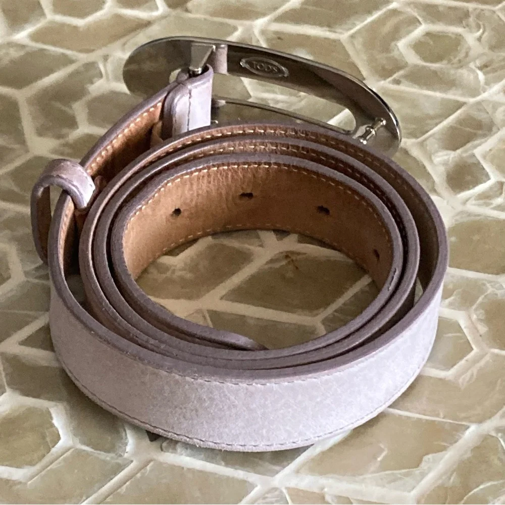 TOD'S Women’s Calfskin Leather Belt in lightest pink